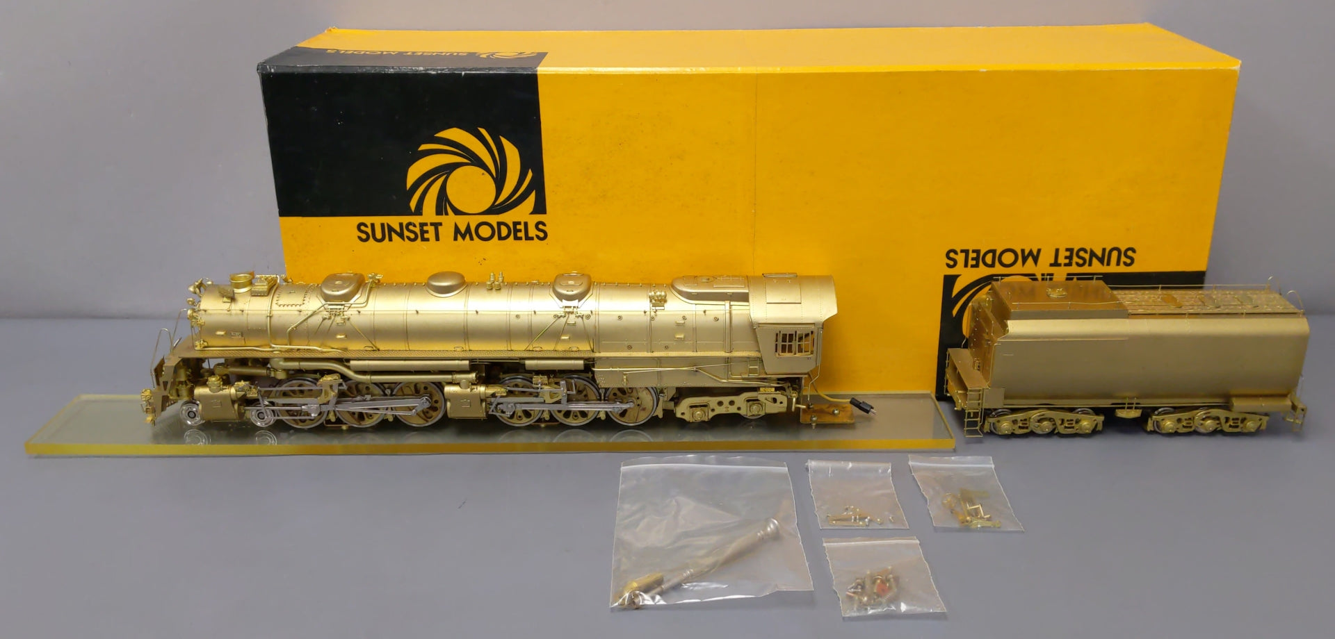 Sunset 4-6-6-4 UP O Scale Brass Challenger Steam Locomotive & Tender  [2Rail] LN/Box