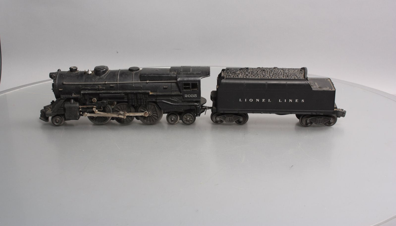 Postwar lionel train shops engine