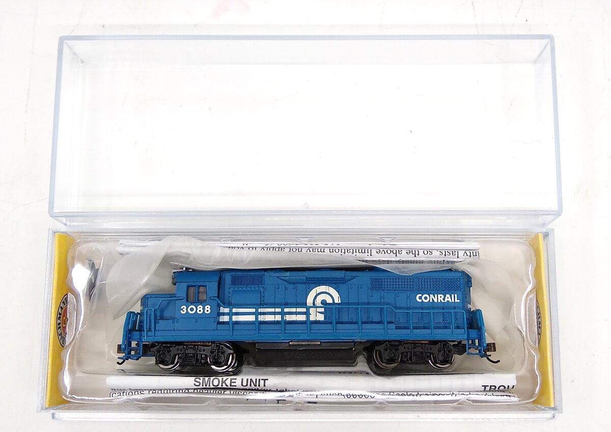 Bachmann 63552 N Scale deals Santa Fe GP40 Model Locomotive Train