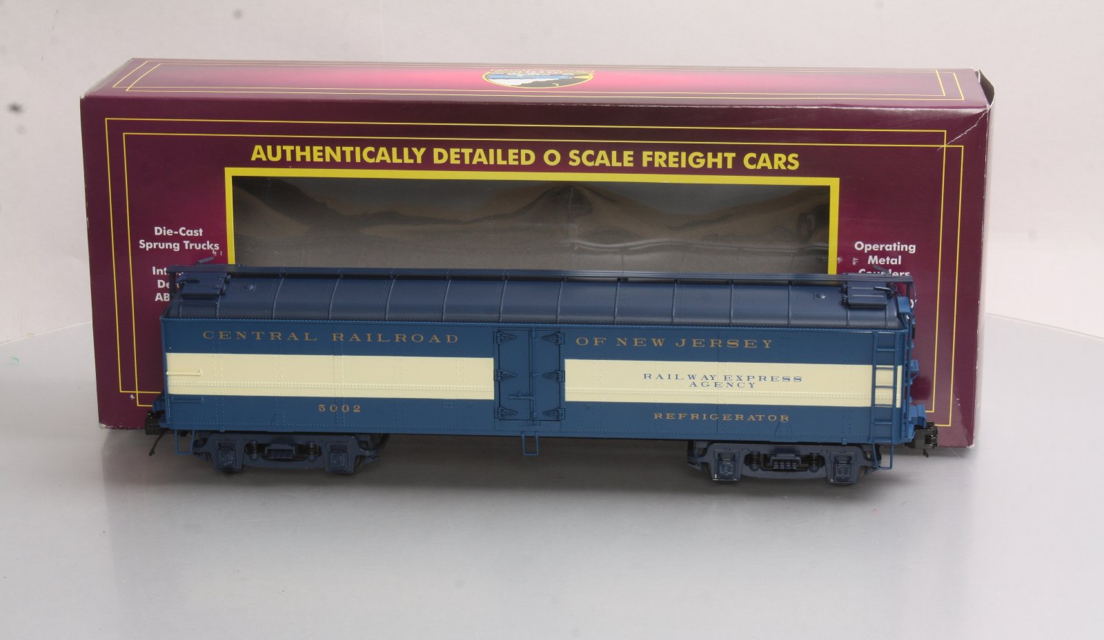 MTH orders East Wind express reefer car