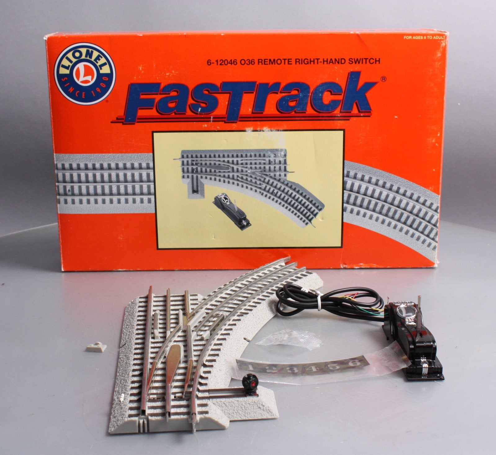 Lionel 6-12046 O Gauge O36 Right Hand Remote-Control FasTrack Switch/Turnout