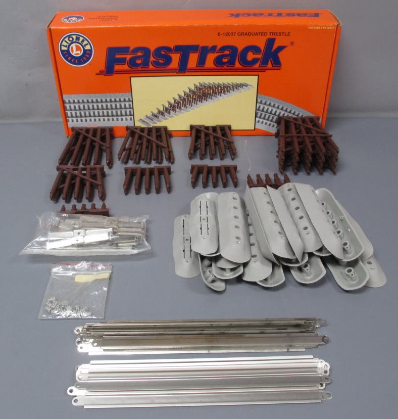 Lionel fastrack store graduated trestle set