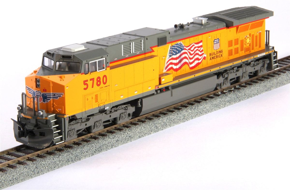 Kato 37-6438 HO Union Pacific AC4400CW Diesel Locomotive #5791/Flag Unit