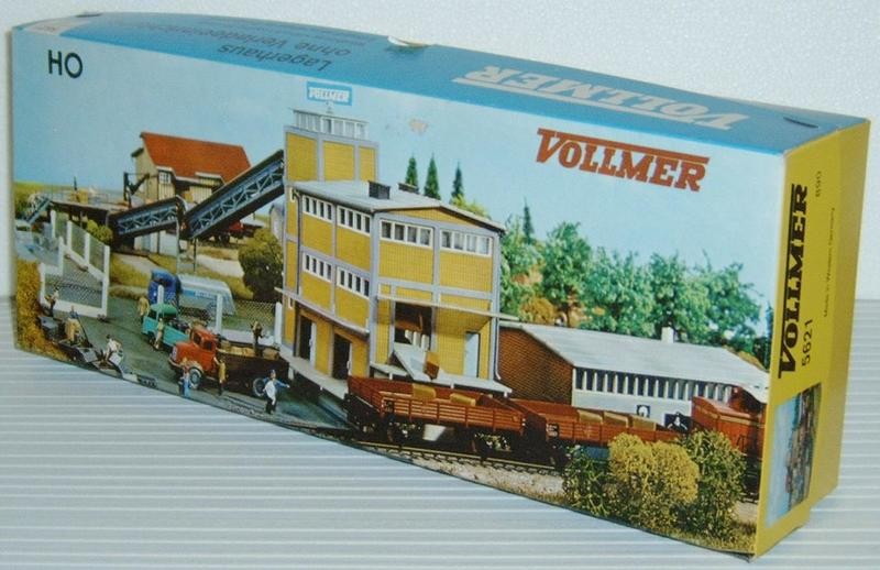 Vollmer 5621 HO Warehouse With Loading Bay