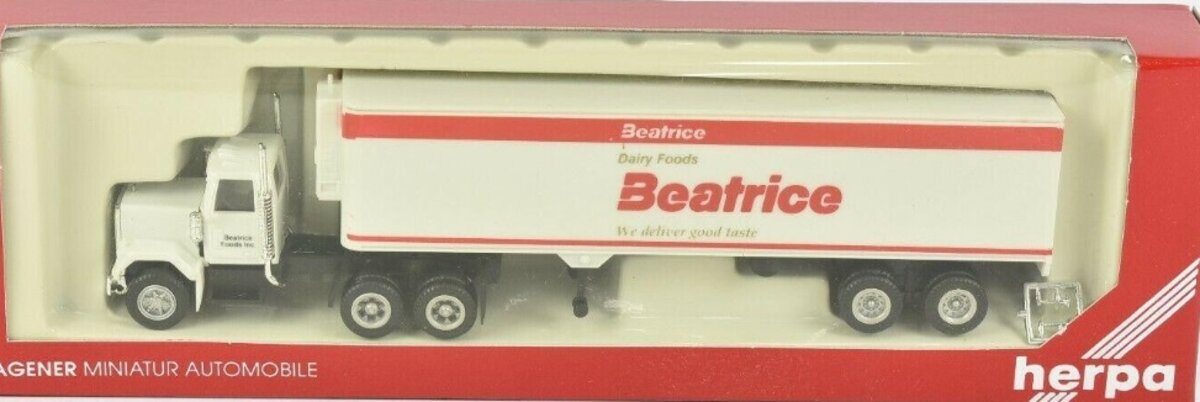 Herpa 6019 HO Beatrice Dairy Foods Tractor Trailer