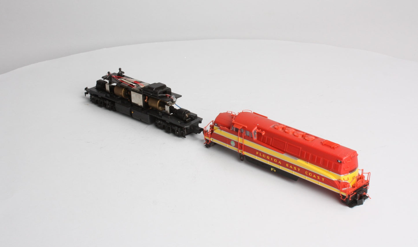 Proto 2000 8355 HO Scale Florida East Coast BL2 Locomotive #601 LN/Box