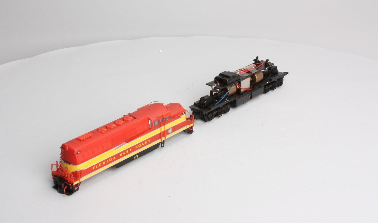 Proto 2000 8355 HO Scale Florida East Coast BL2 Locomotive #601 LN/Box