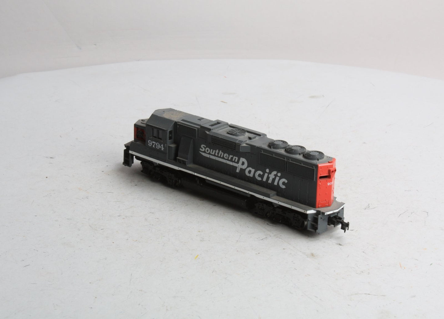 Athearn 4757 HO Scale Southern Pacific GP60 Power Diesel Locomotive #9794