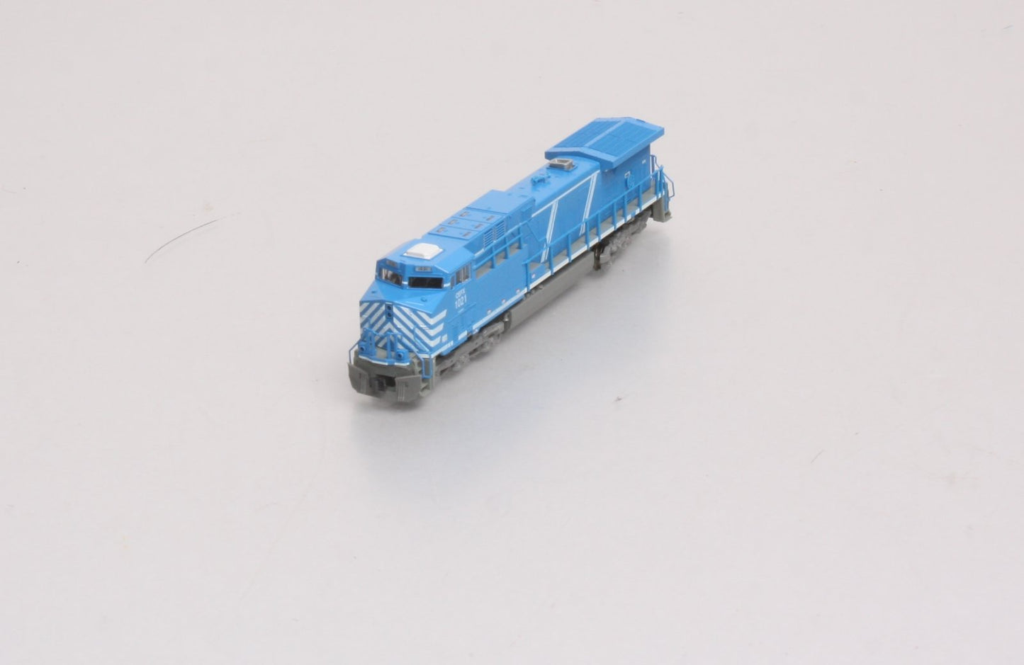 Kato 176-7002 N Scale CEFX AC4400CW Diesel Locomotive #1021 LN/Box