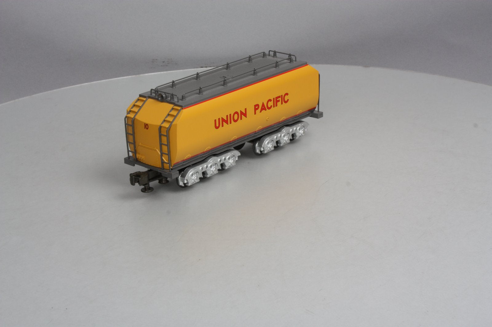 Rail King #30-1130 Union Pacific Auxiliary factory Tender, NEW with BOX