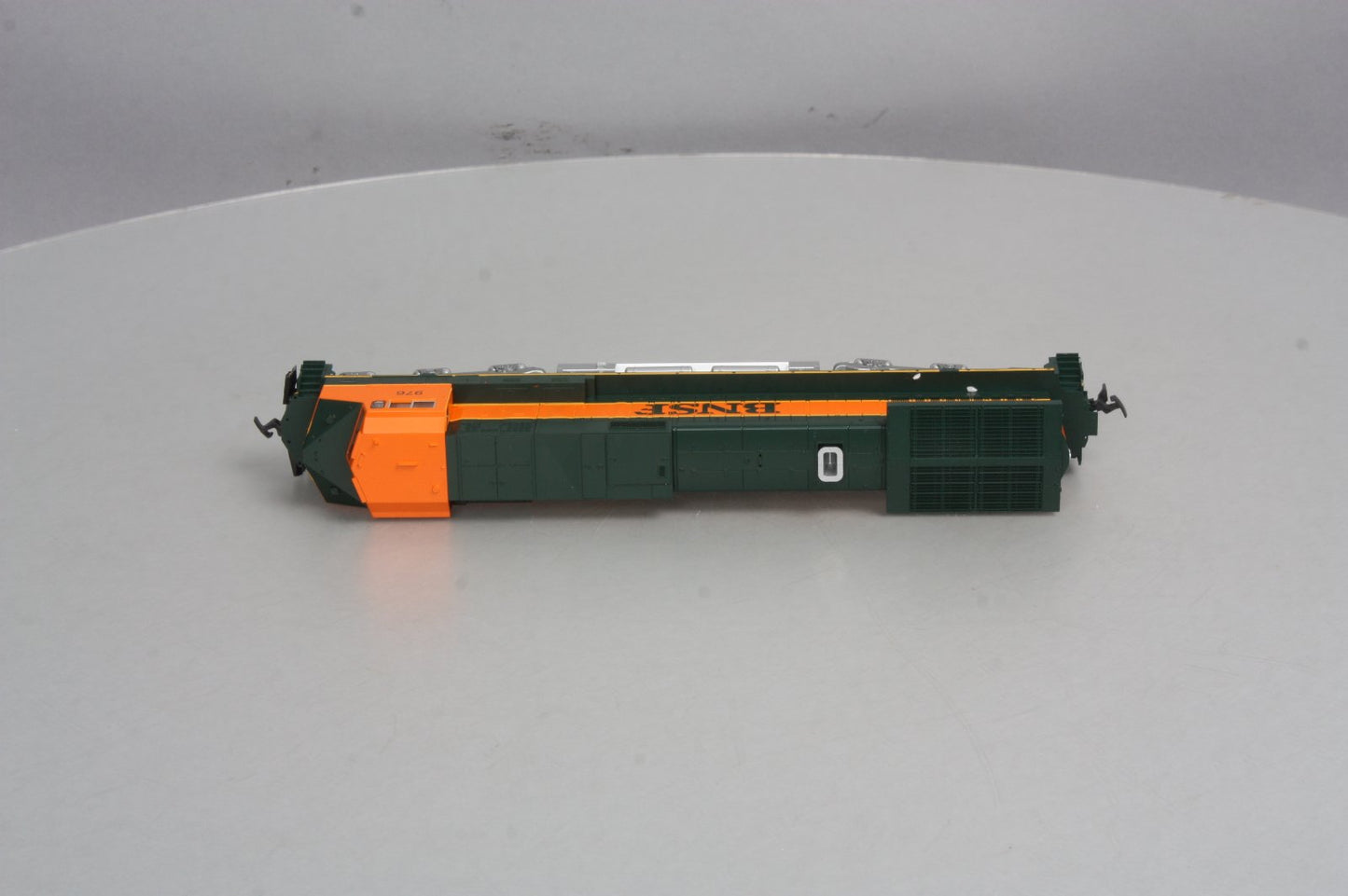 Kato 37-1901 HO Scale BNSF GE C44-9W Dash 9 Diesel Locomotive #976 LN/Box