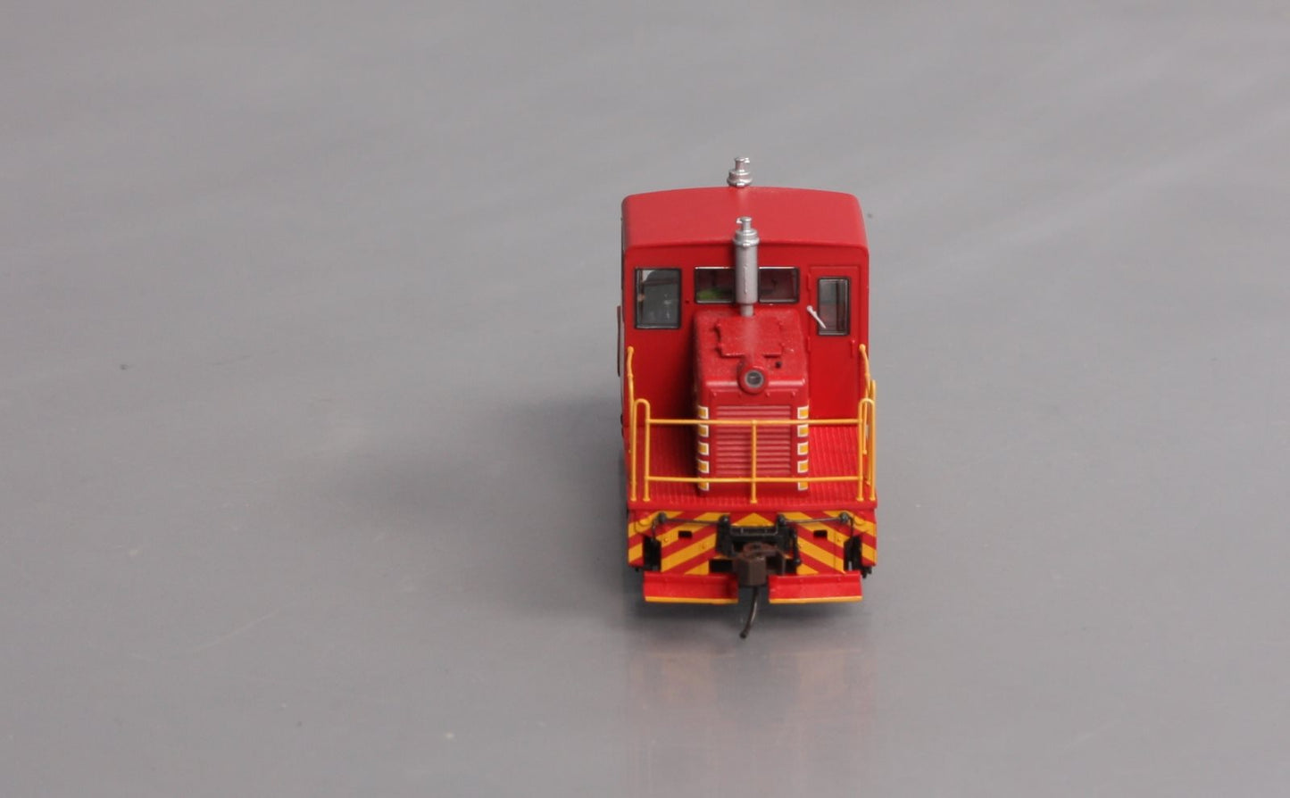 Bachmann 85203 HO Red GE 45 Ton Diesel Switcher w/DCC