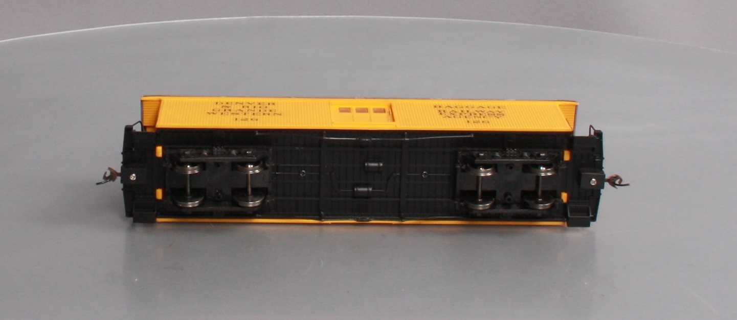 Bachmann 26418 On30 Denver & Rio Grande Western Two Door Baggage Car