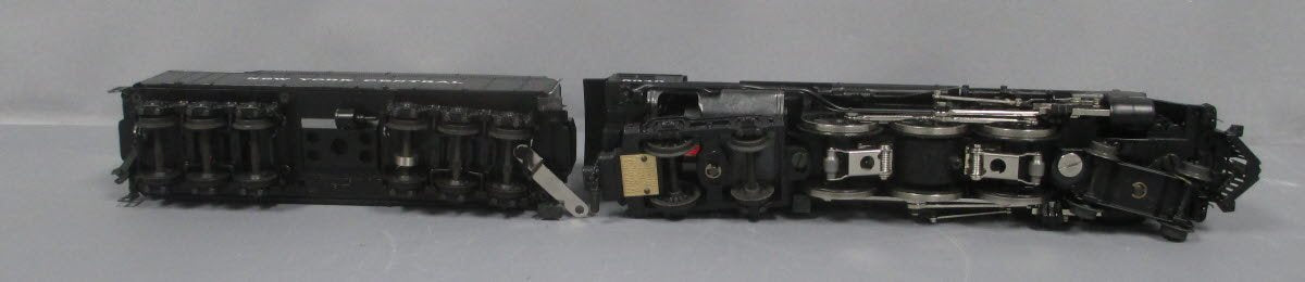 Lionel 6-18005 O NYC 4-6-4 700E Hudson Steam & Tender #5340 w/ Display Case LN/Box