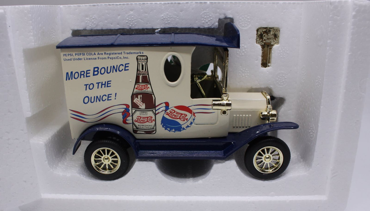 Golden Wheels 20825-001 Diecast Pepsi-Cola Cream and Navy Blue Coin Bank LN