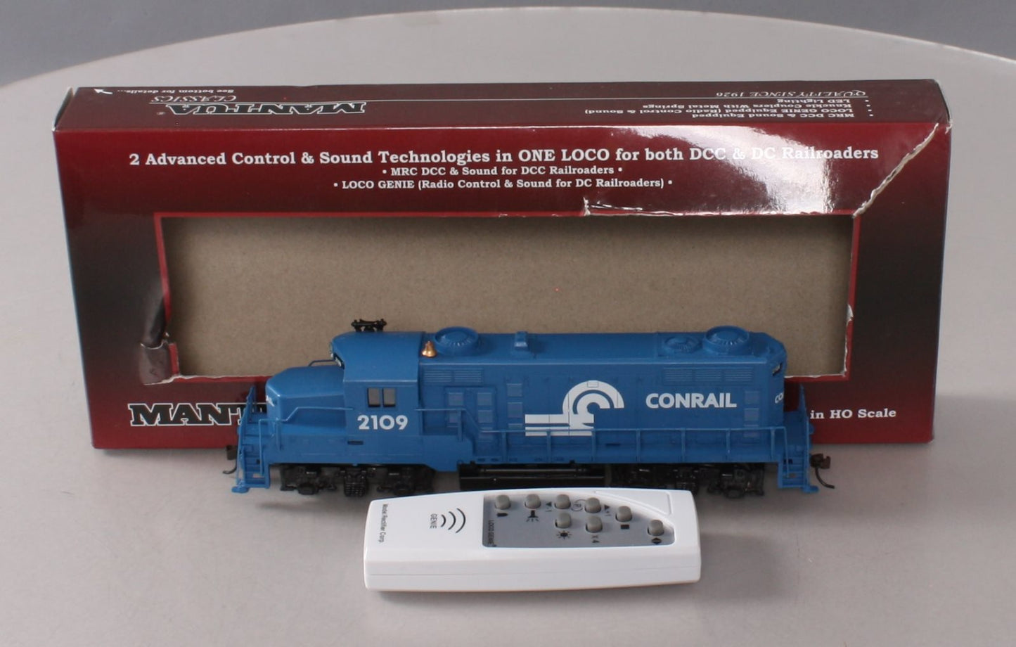 Mantua 414107 HO Conrail EMD GP20 EMD GP20 Diesel Locomotive Sound/DCC #2109