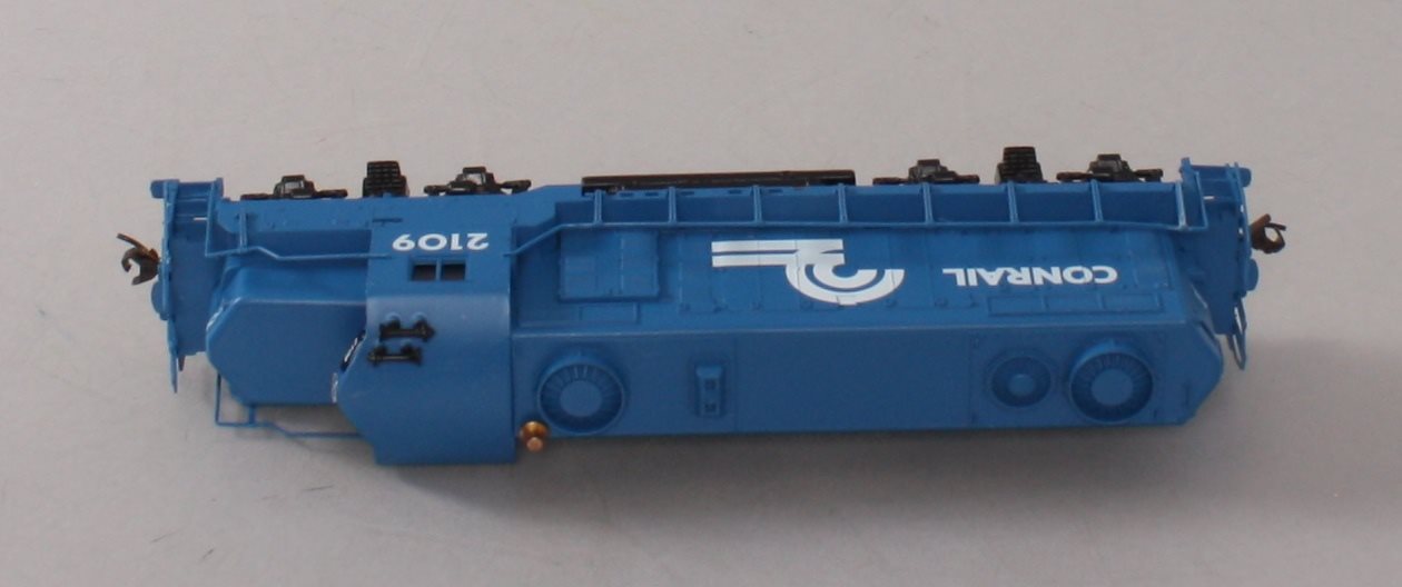 Mantua 414107 HO Conrail EMD GP20 EMD GP20 Diesel Locomotive Sound/DCC #2109