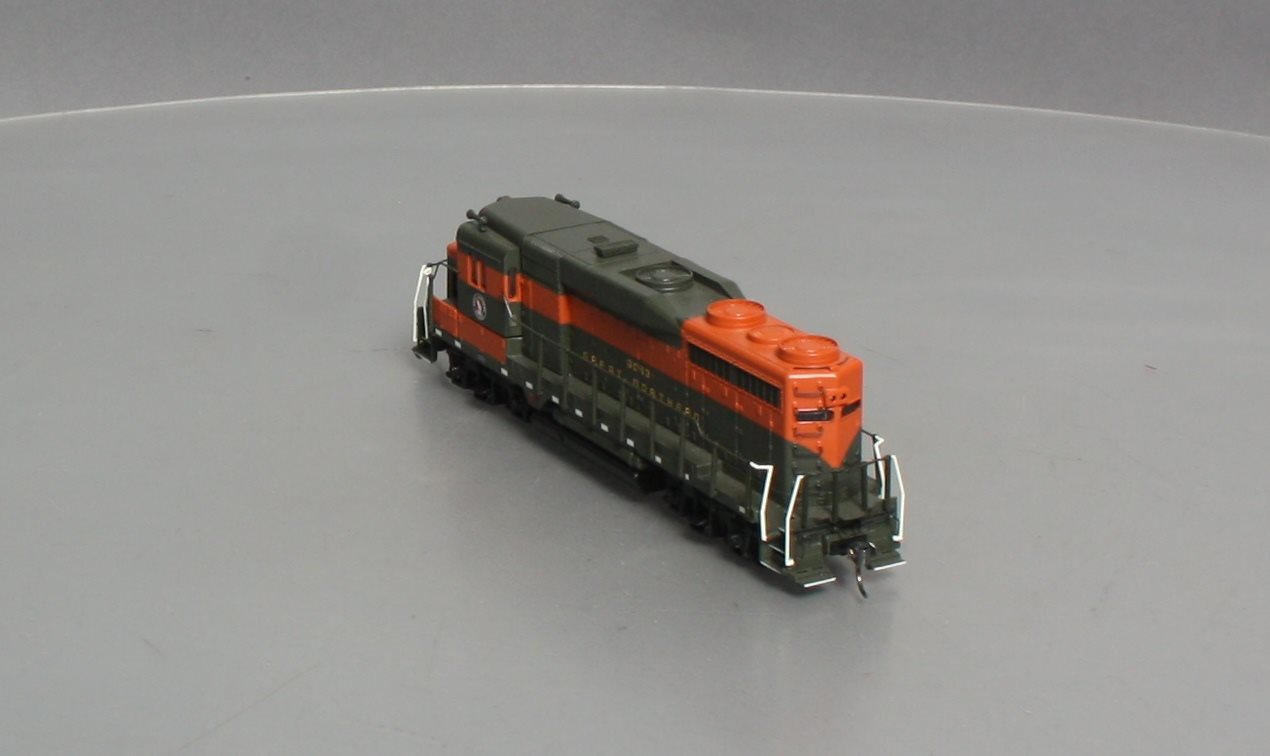 Bachmann 62305 HO Scale Great Northern GP30 Diesel Locomotive #3003 LN/Box