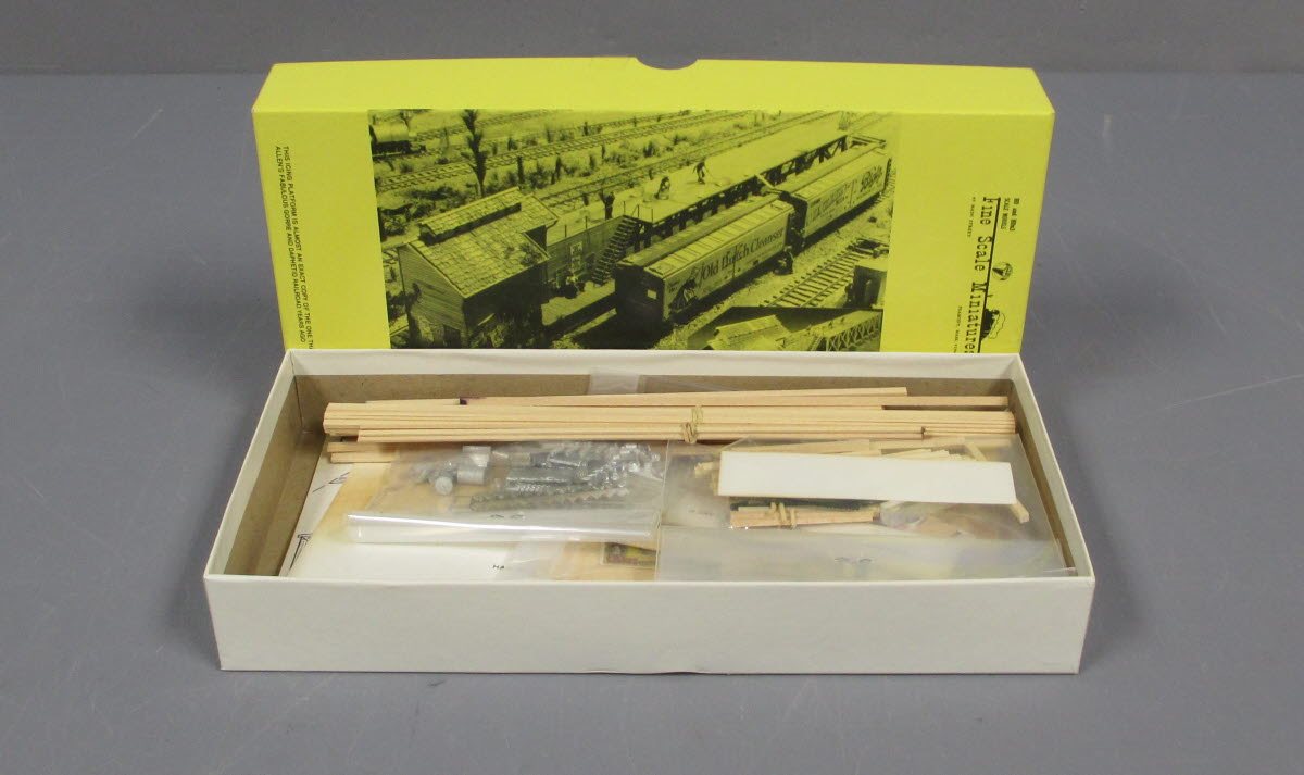 Fine Scale Miniatures 210 HO Scale Icing Platform Laser-Cut Building Kit