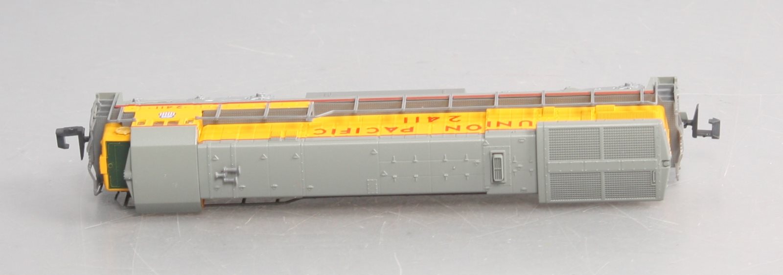 Kato 176-30B N Scale Union Pacific C30-7 Diesel Locomotive #2411 LN/Bo –  Trainz