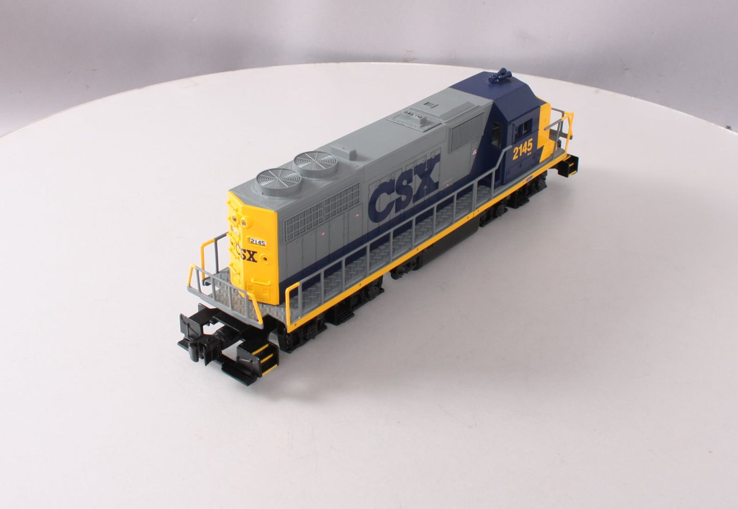 Lionel 6-82826 O Gauge CSX LionChief+ GP38 Diesel Locomotive #2145