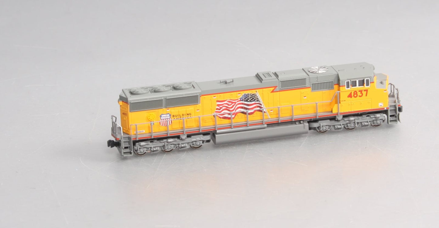 Kato 176-8604 N Scale Union Pacific SD70M Diesel Locomotive #4837 LN/Box