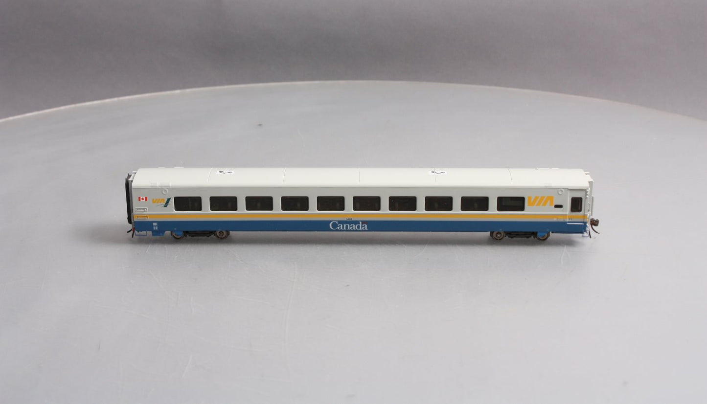 Rapido Trains 107008 HO VIA Streamlined LRC Club Car #3468