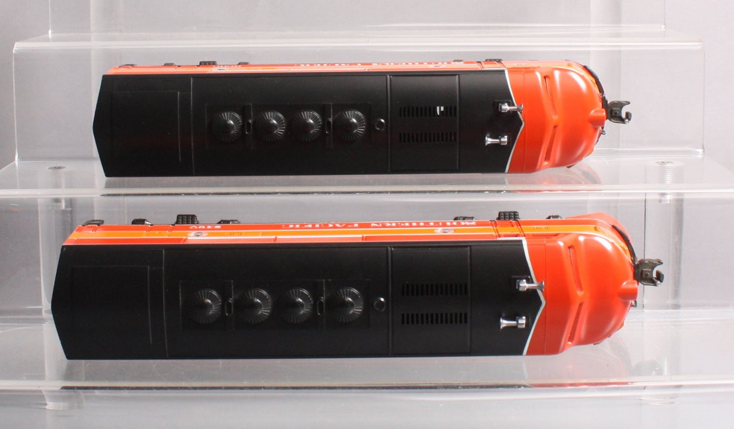 Lionel 6-8260 O Gauge Southern Pacific F3 AA Diesel Locomotive Set #8260/8262 LN/Box