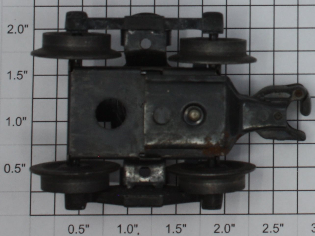 Lionel 479-2 Bar End Freight Car Coupler Truck with Stud