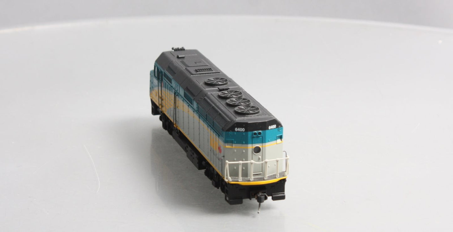 Walthers 910-9461 HO Scale VIA EMD F40PH Diesel Locomotive #6400