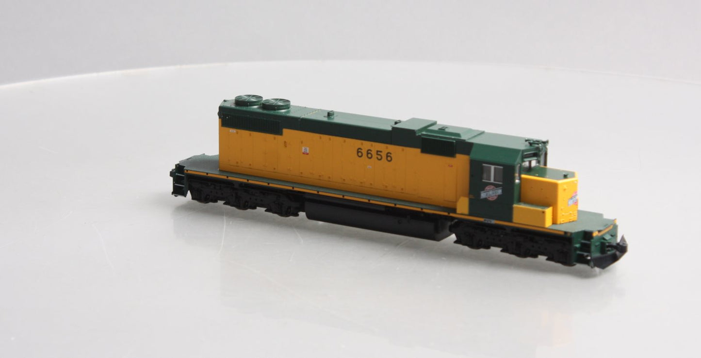 Kato 37-6522 HO Scale C&NW Powered SD38-2 Diesel Locomotive #6656 LN/Box