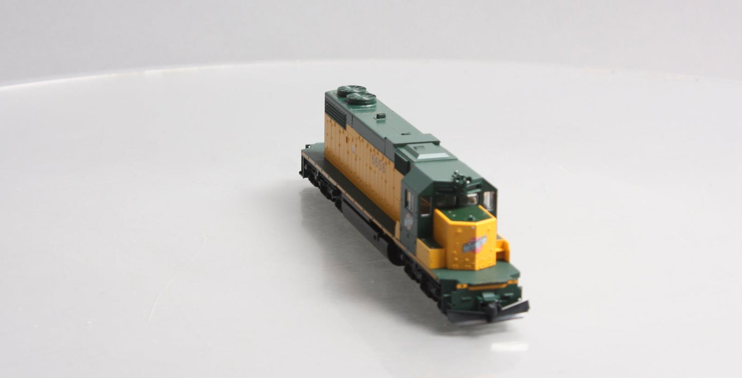 Kato 37-6522 HO Scale C&NW Powered SD38-2 Diesel Locomotive #6656 LN/Box