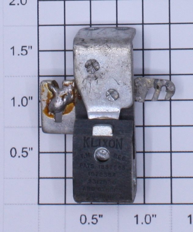 Lionel ZW-232 15 Amp Side Mount Circuit Breaker