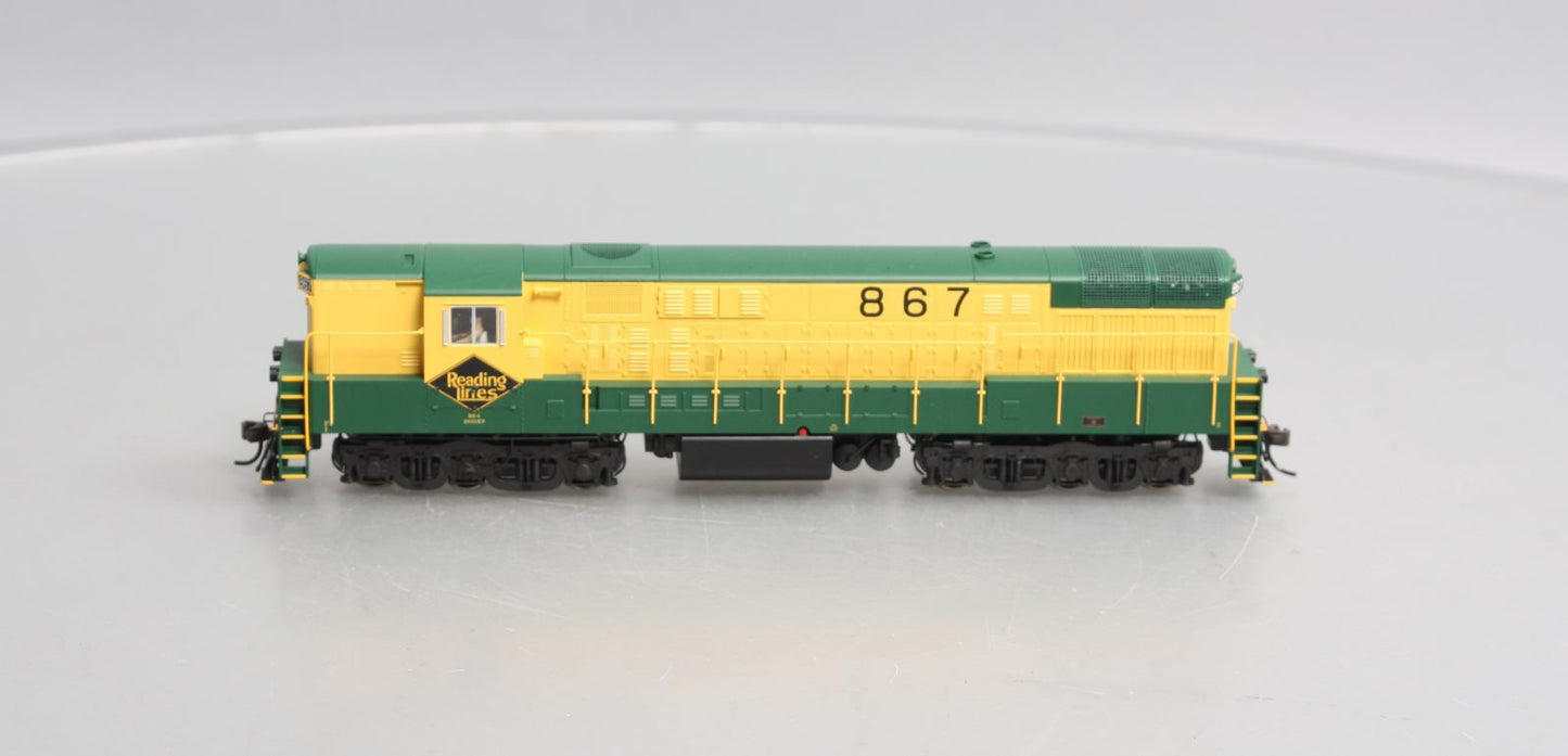 Atlas 7866 HO Scale Reading FM Trainmaster Diesel Locomotive #867