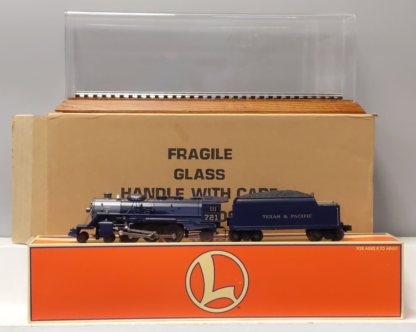 Lionel 6-18679 JC Penny T&P 4-6-2 Steam Loco and Tender #721 with Display Case EX/Box