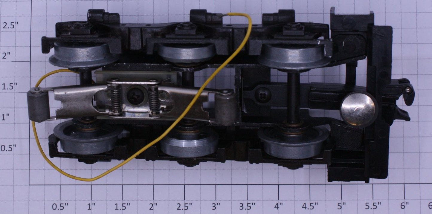 Lionel 8855-115 6-Wheel Non-Powered Coupler Truck with Pickup Roller