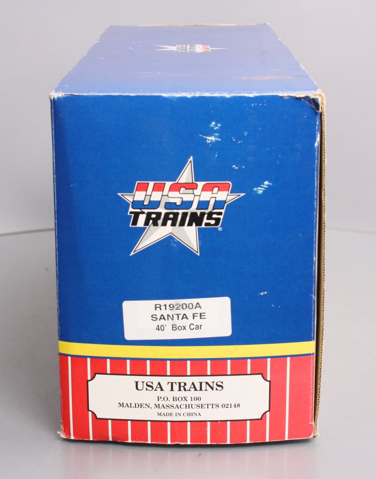 USA Trains R19200A G Santa Fe 40 Ft. PS-1 Simulated Steel Box Car