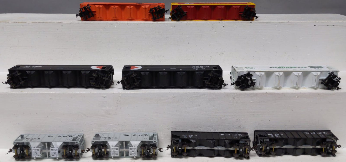 AHM & Roundhouse HO Scale Assorted Freight Cars [9] EX