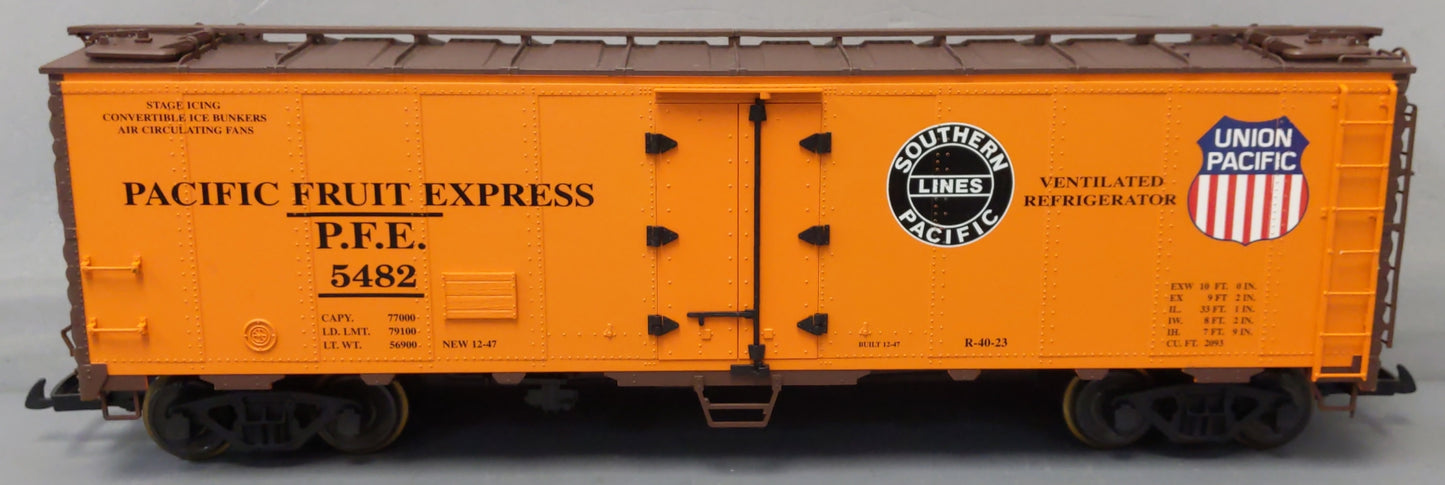 USA Trains 16506 SP/UP - Pacific Fruit Express 40' Reefer Car #2 - Metal Wheels EX/Box