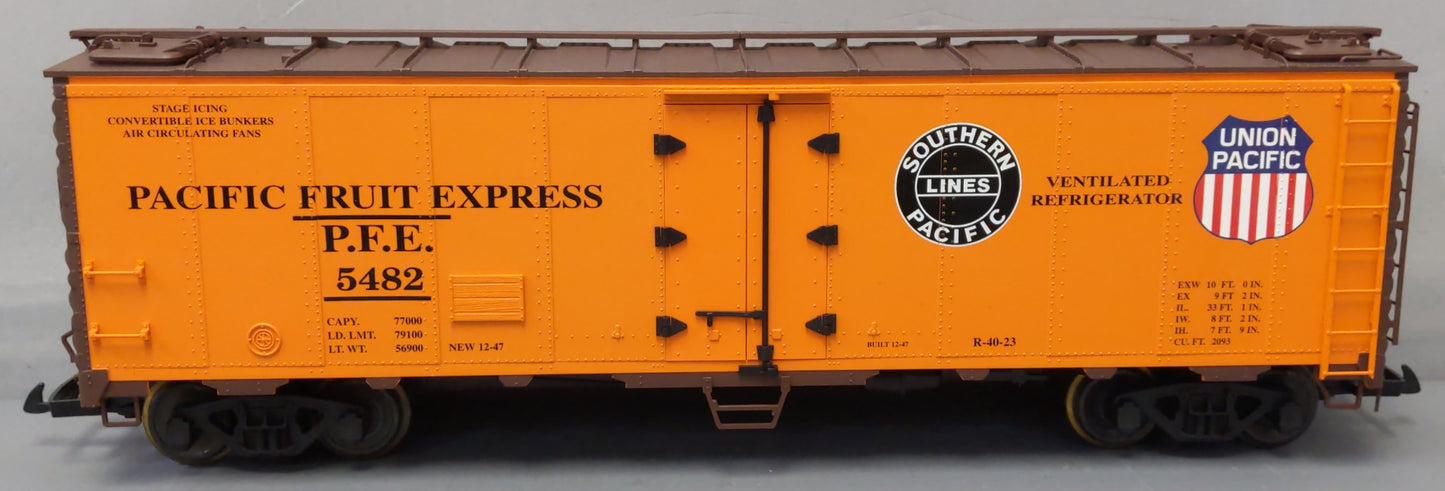 USA Trains 16506 SP/UP - Pacific Fruit Express 40' Reefer Car #2 - Metal Wheels EX/Box