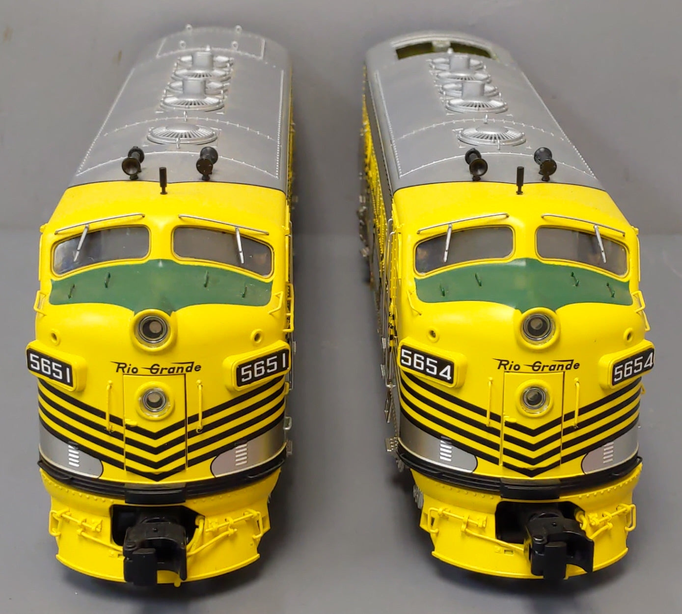 Lionel 2033270 O D&RGW F7 AA Diesel Locomotive Set #5651