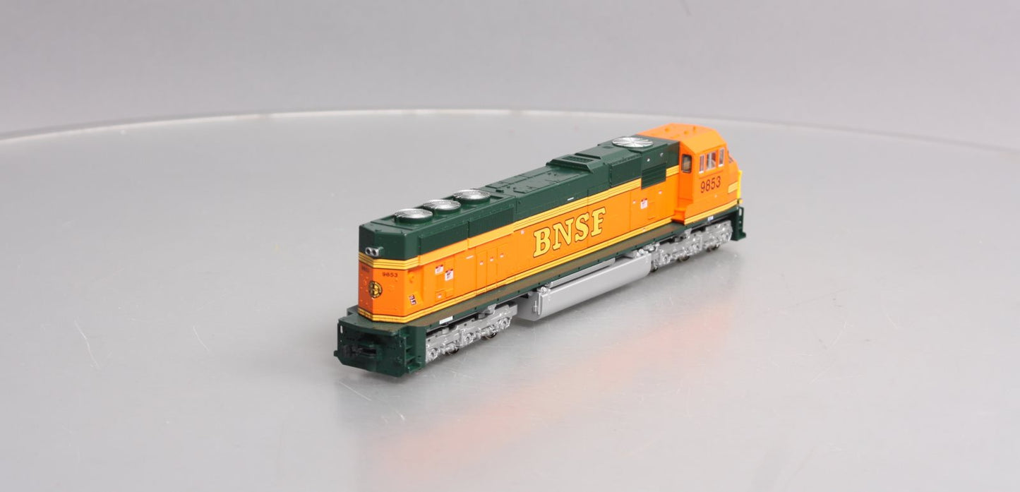 Kato 37-6404 HO BNSF Heritage ll EMD SD70MAC Diesel Locomotive #9853 EX/Box