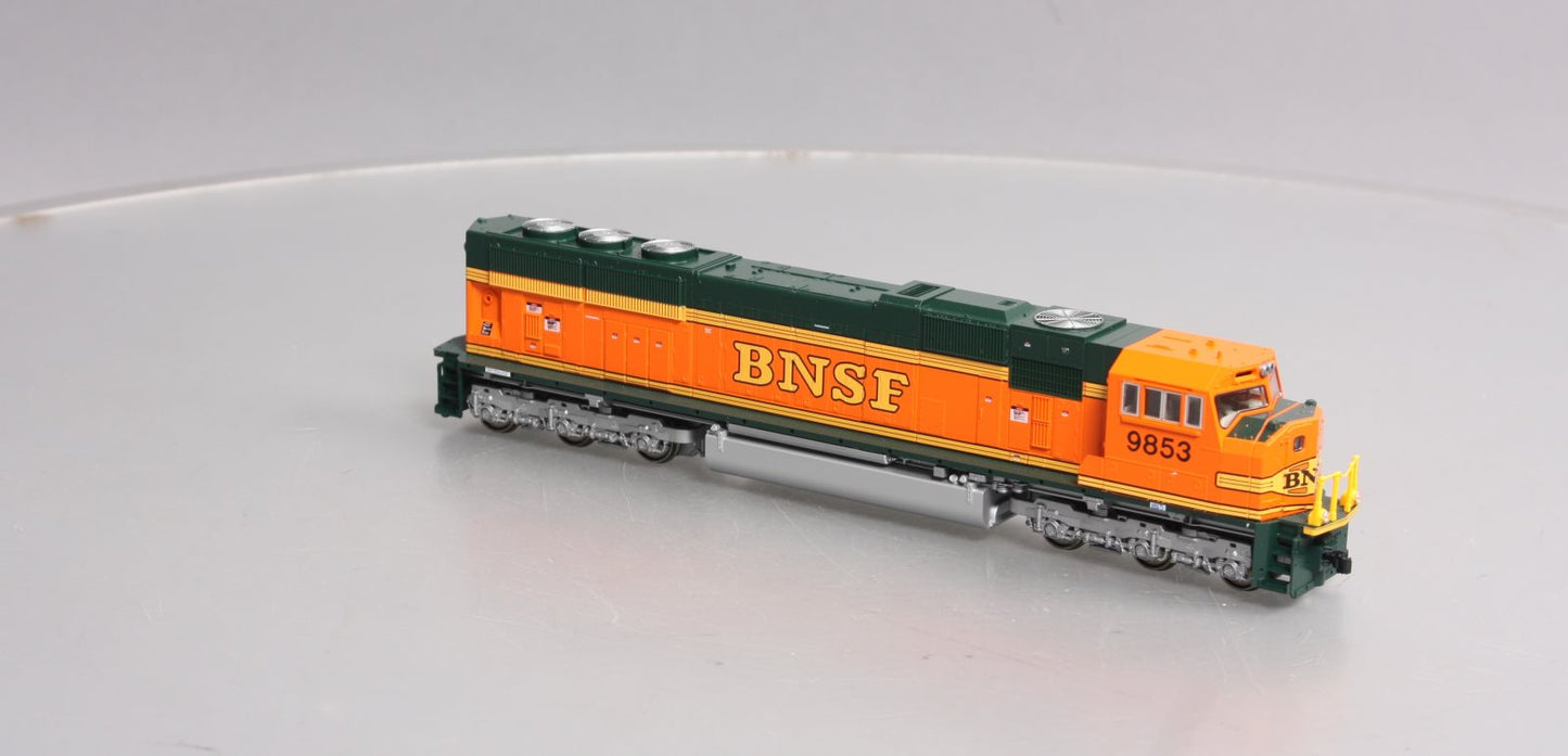 Kato 37-6404 HO BNSF Heritage ll EMD SD70MAC Diesel Locomotive #9853 EX/Box