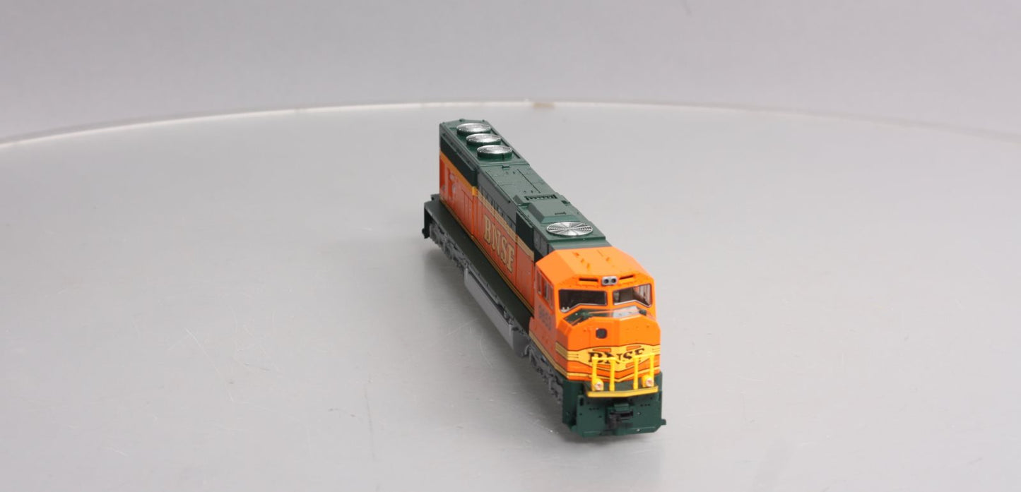 Kato 37-6404 HO BNSF Heritage ll EMD SD70MAC Diesel Locomotive #9853 EX/Box