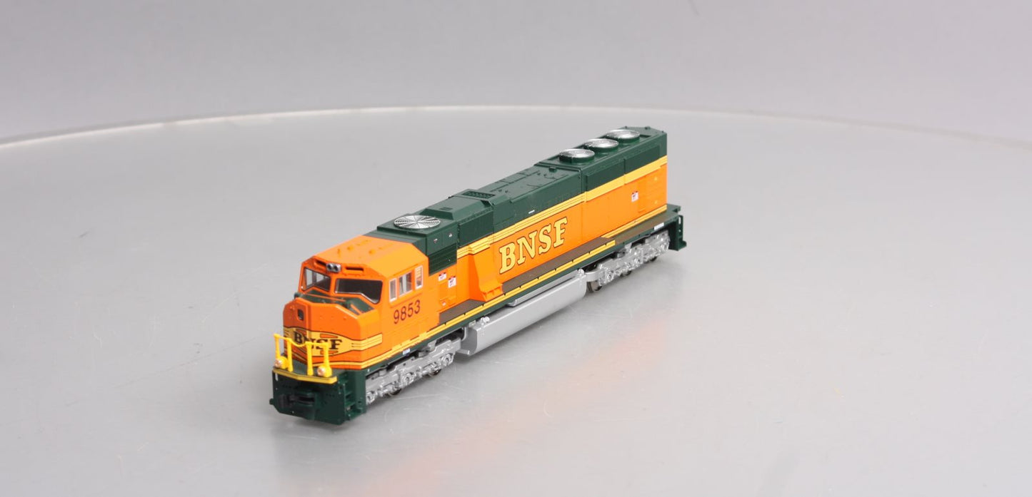 Kato 37-6404 HO BNSF Heritage ll EMD SD70MAC Diesel Locomotive #9853 EX/Box