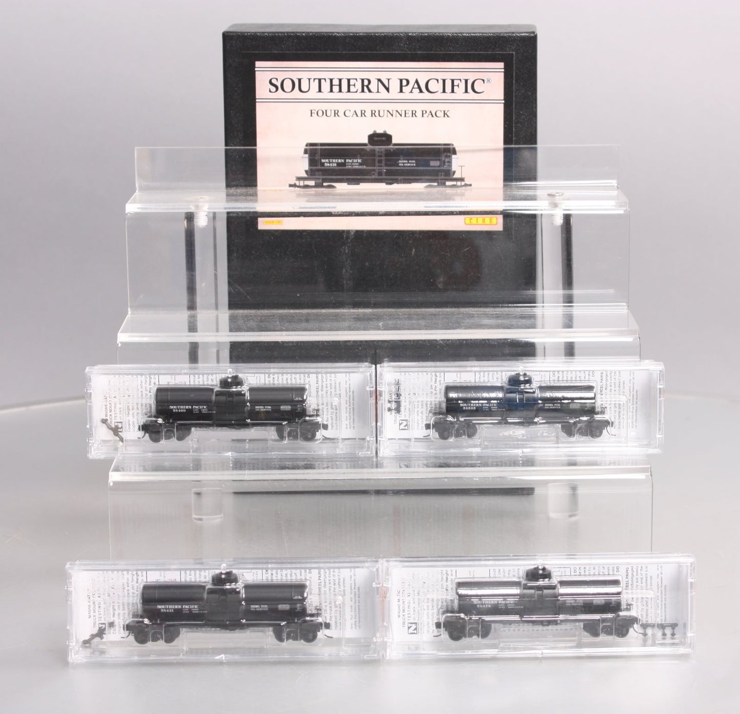 Micro-Trains 99300163 N Scale Southern Pacific Four Car Runner Pack