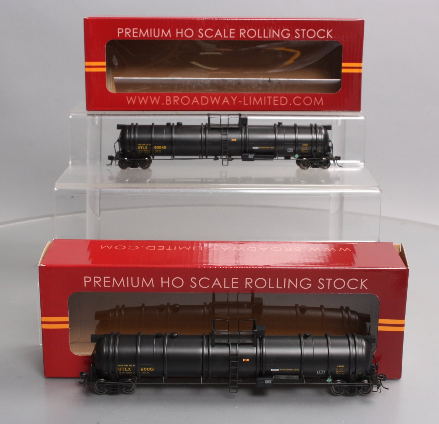 Broadway Limited 6318 HO UTLX Cryogenic Tank Car (Pack of 2)