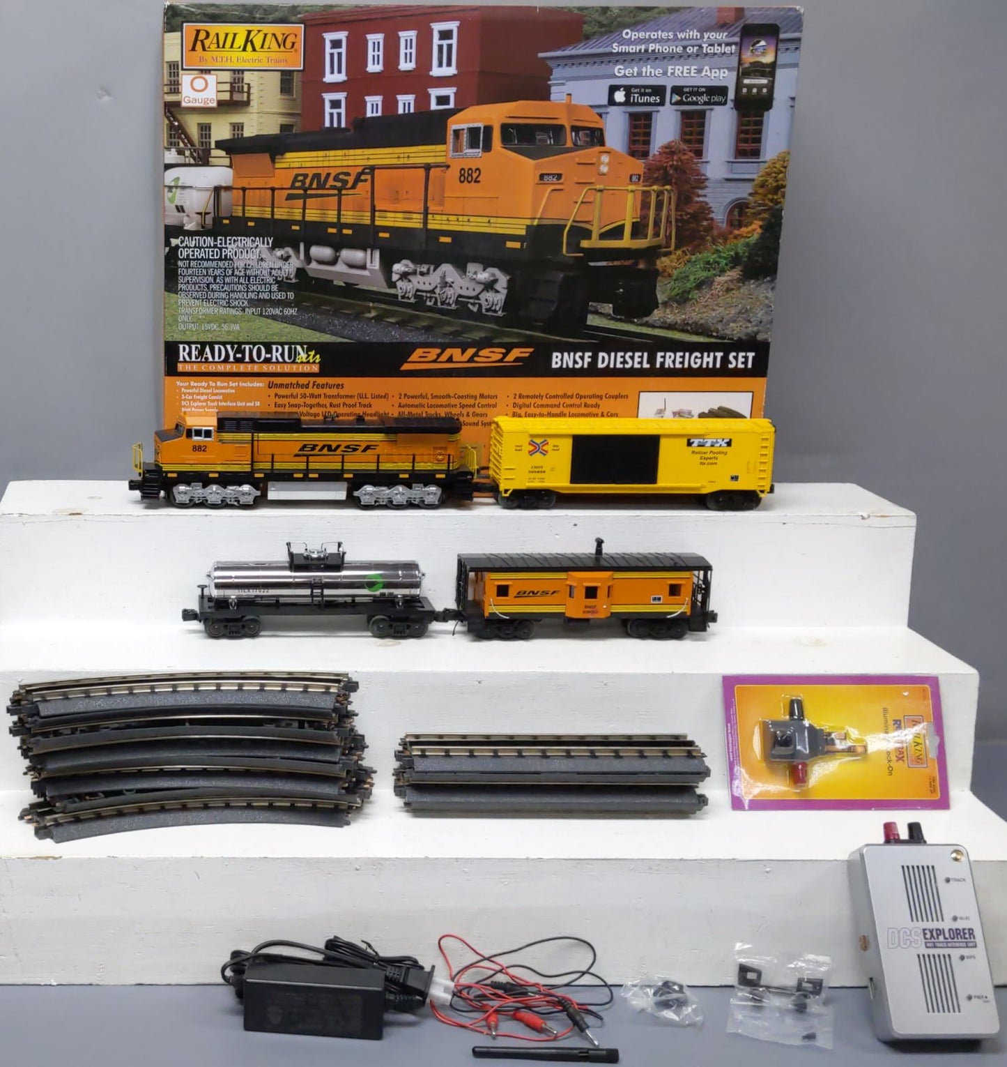 MTH 30-4247-1 BNSF RailKing Dash-8 O Gauge Diesel Freight Train Set w/PS 3.0