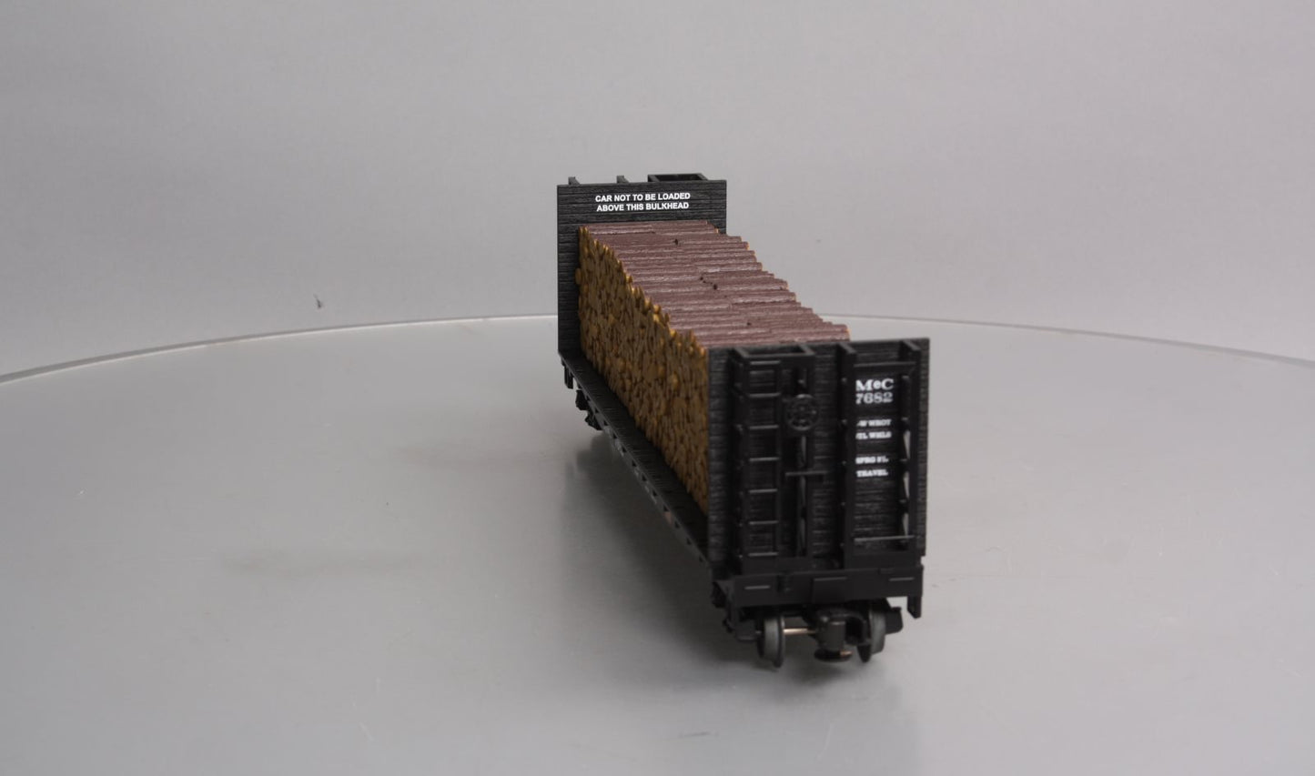 MTH 20-98152 MeC Bulkhead Flat w/ Log Load NIB