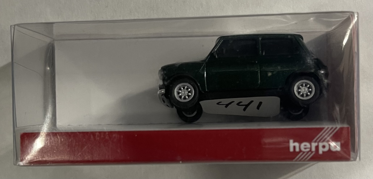 Herpa 23689 HO Metallic Green with White Roof Mini Mayfair TM